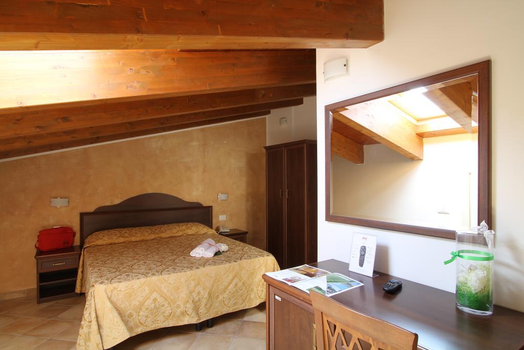 Country House Il Ponte Alba Adriatica Eksteriør billede