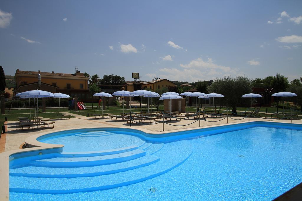 Country House Il Ponte Alba Adriatica Eksteriør billede